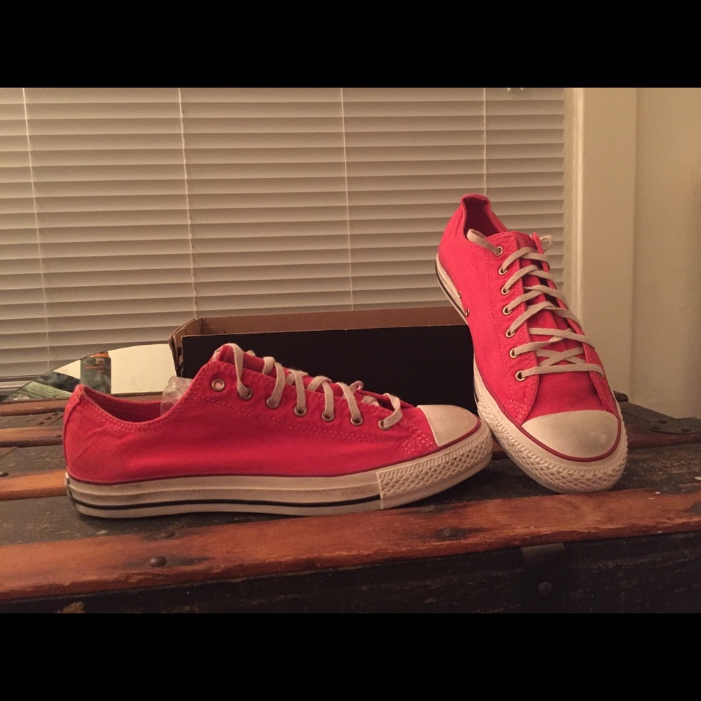 Tango Red Converse - Picture 3 of 3